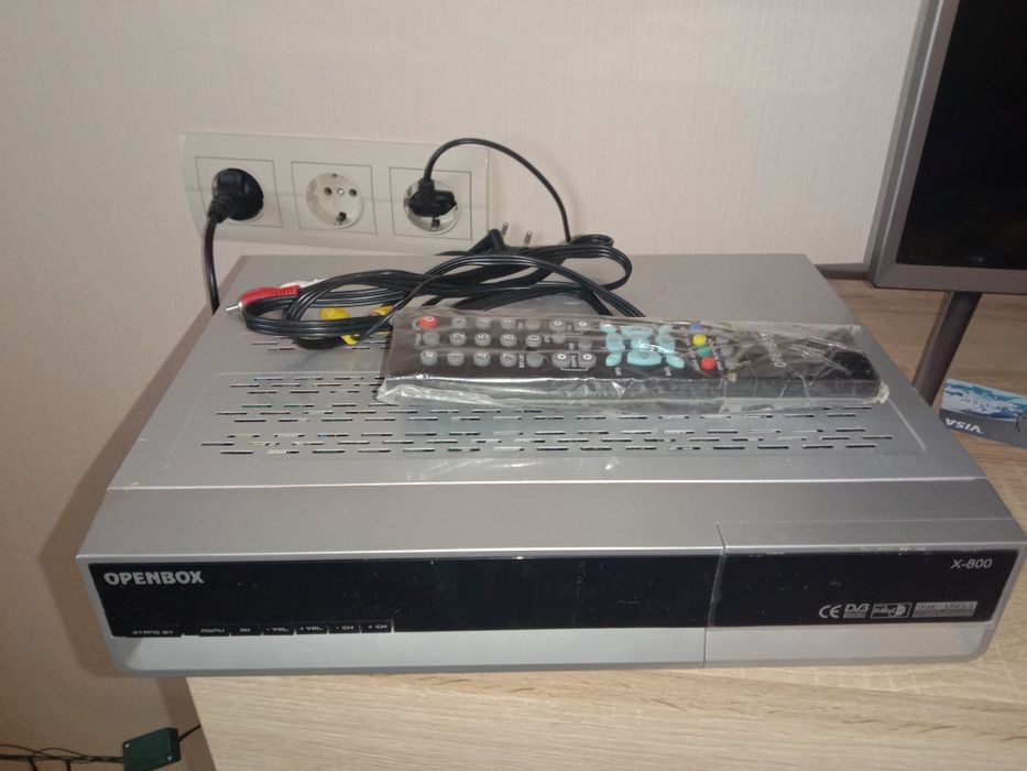 Спутниковый ресивер openbox x800