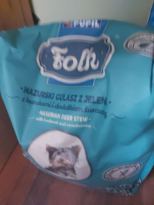 Sprzedam karmę dla psa.