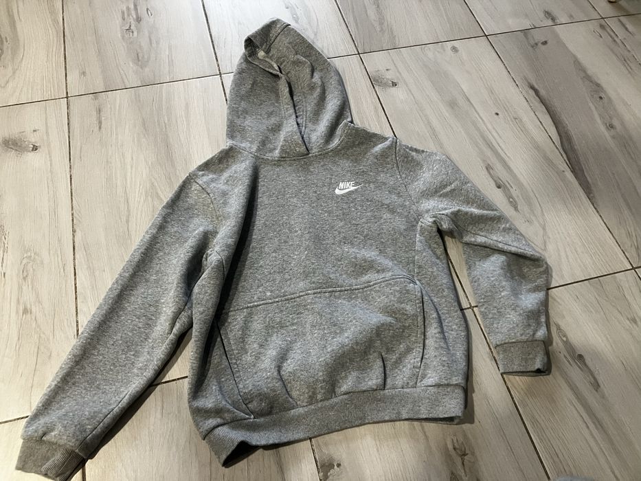 Bluza Nike szara dziecięca 147 158 idealna jak nowa