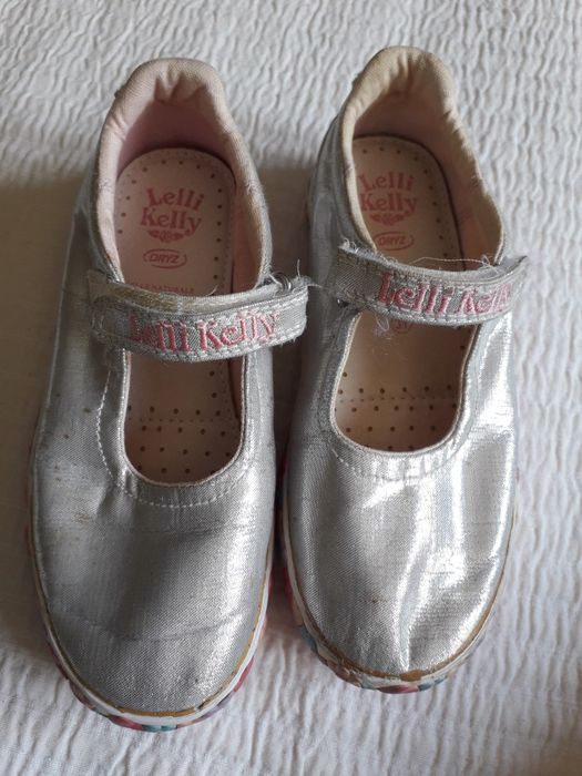 Sapatos de menina prateados, Lelli Kelly, com palmilha em pele natural