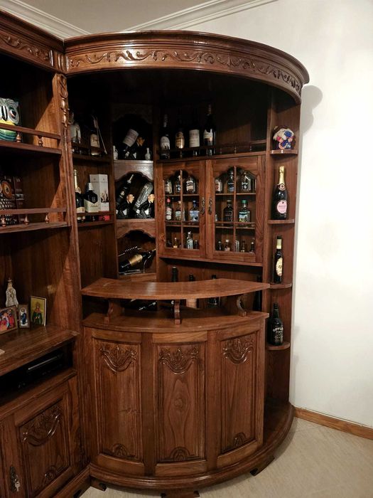Bar para sala + 2 bancos