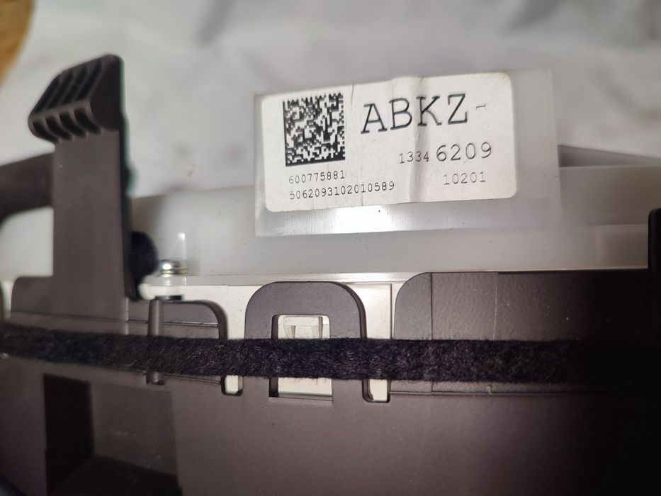 Licznik zegary Opel Meriva b EU 600.775881