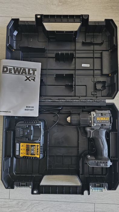 Wkrętarka z udarem dewalt DCT100 limitowana