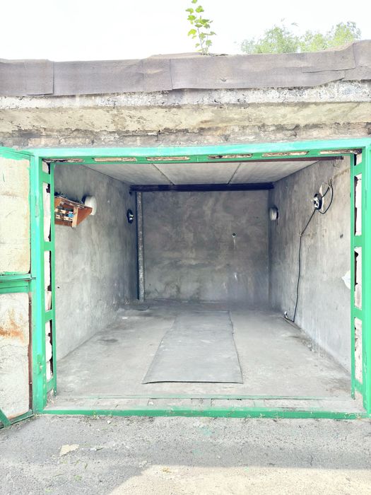 Продаж гаражу у кооперативі. ЦЕНТР! Широка. Руді