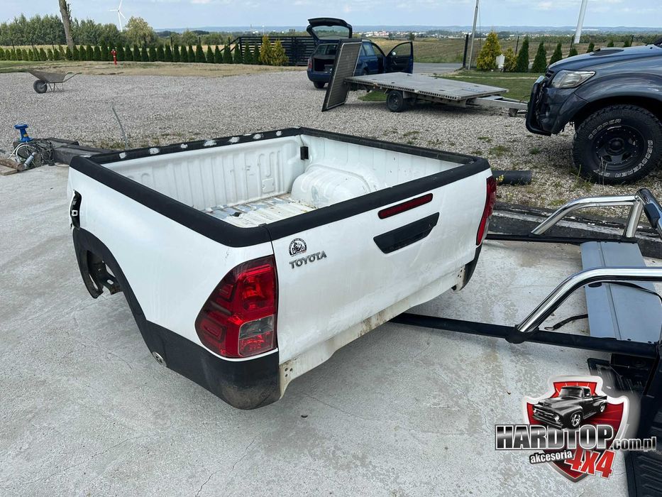 PAKA Skrzynia Ładunkowa Toyota Hilux 2005/2015+ DBC