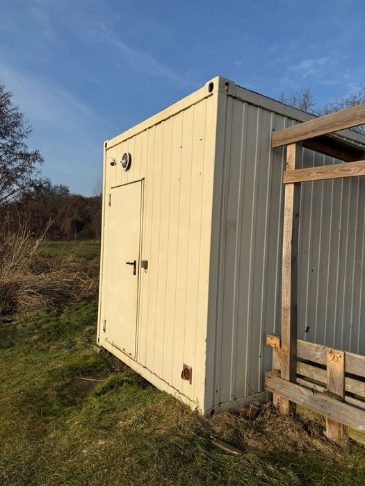 Kontener biurowy 6x2,5 m