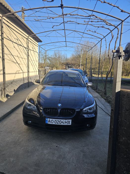 Продам BMW e61 2.0d автомат