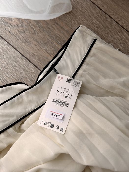 Нова спідниця Zara