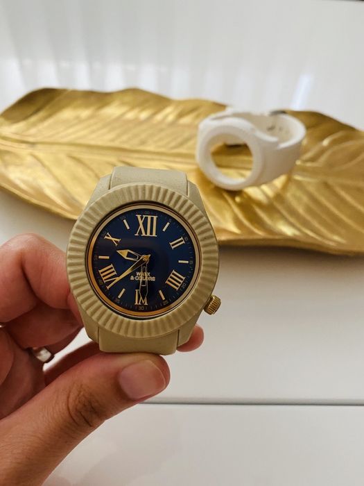 Relógio watx and co azul e dourado