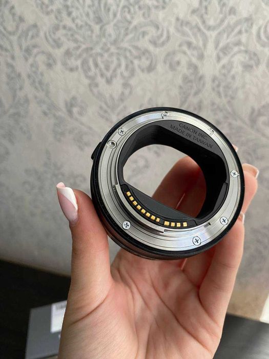 адаптер Canon EF–EOS R