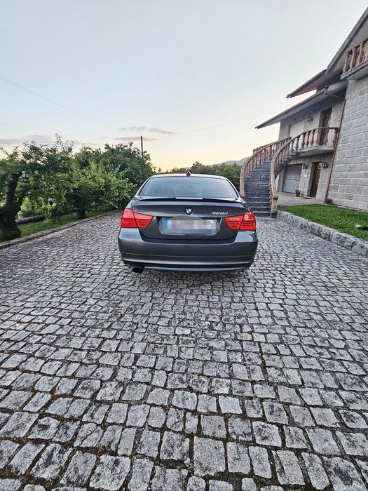 BMW 320d LCI 220 cv