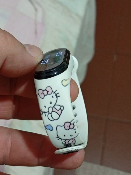 Relógio Digital a Pilhas da Hello Kitty para menina