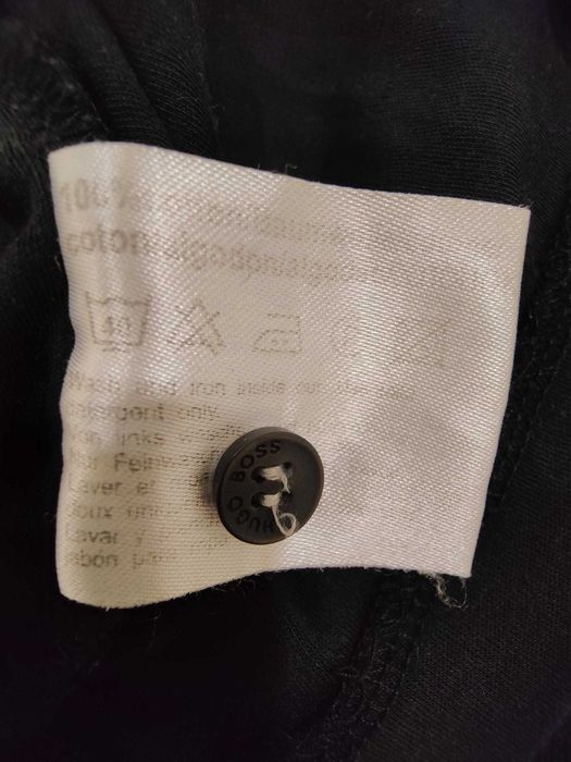 Polo preto Hugo Boss tam. L semi-novo