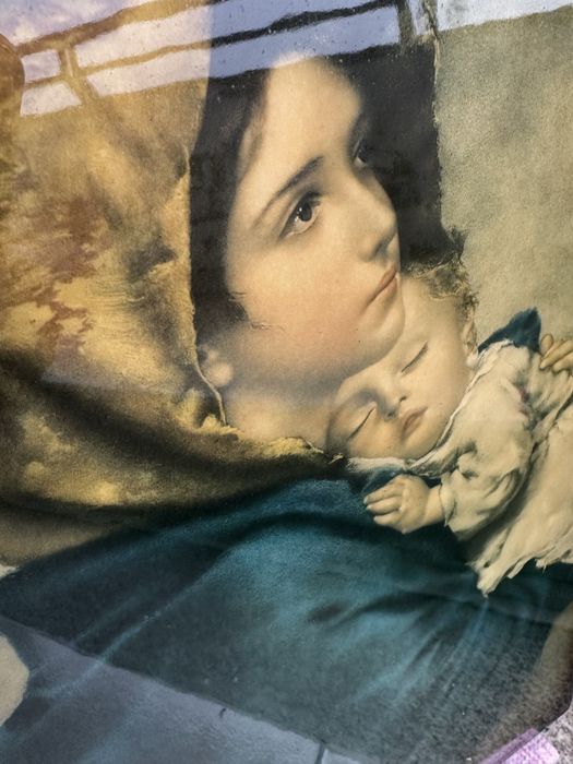 Quadro religioso em vidro – Virgem Maria com Menino Jesus
