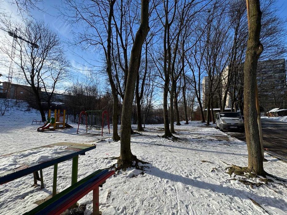 Оренда кімнати в гуртожитку, вул. Орлина, 8а (р-н 8 лікарні)