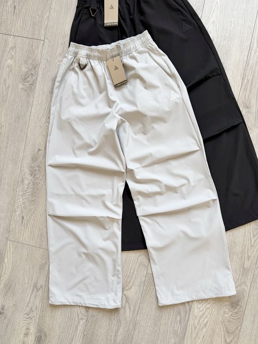 Широкі штани Nike ACG Nylon 2026