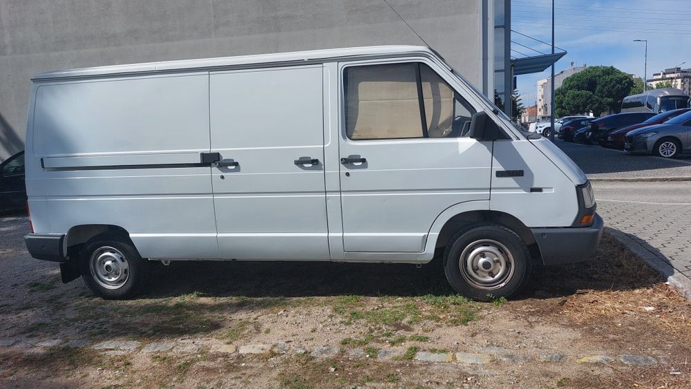 Rebaul Trafic em bom estado