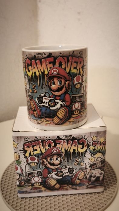 Canecas e azulejos personalizados a gosto