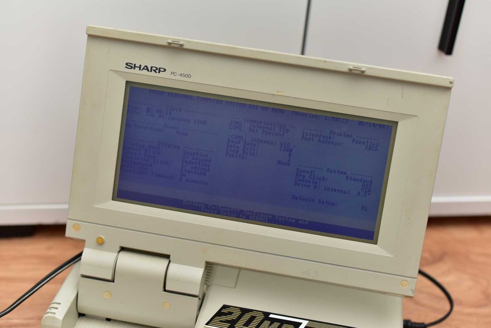 Unikat Retro! Laptop Sharp PC-4521 (1987)  Dysk 20MB  MS-DOS  Klasyk