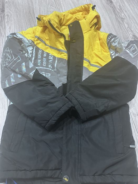 Курточка на зріст 140+