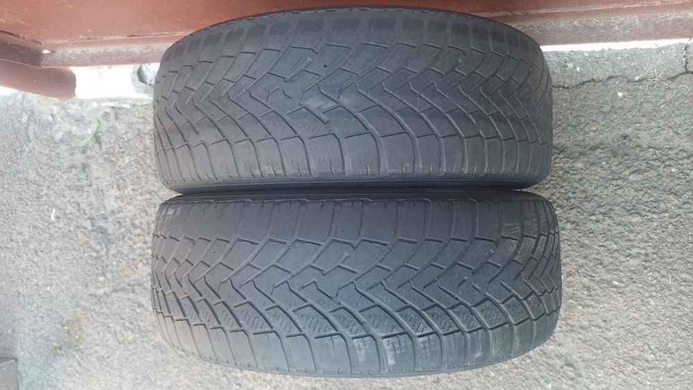 Continental | 205/55 R16 | Зима | 2015 року | 2 шт | Чернігів