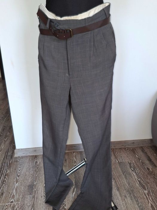 Spodnie męskie marki Sunset Suits- rozmiar L- XL