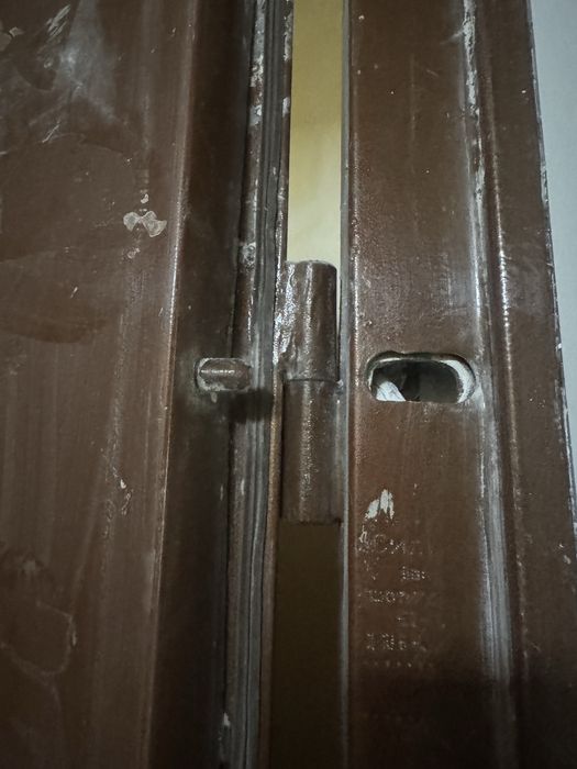 Вхідні двері від забудовника