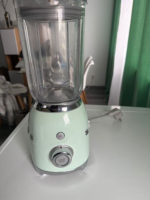 Liquidificadora smeg verde agua