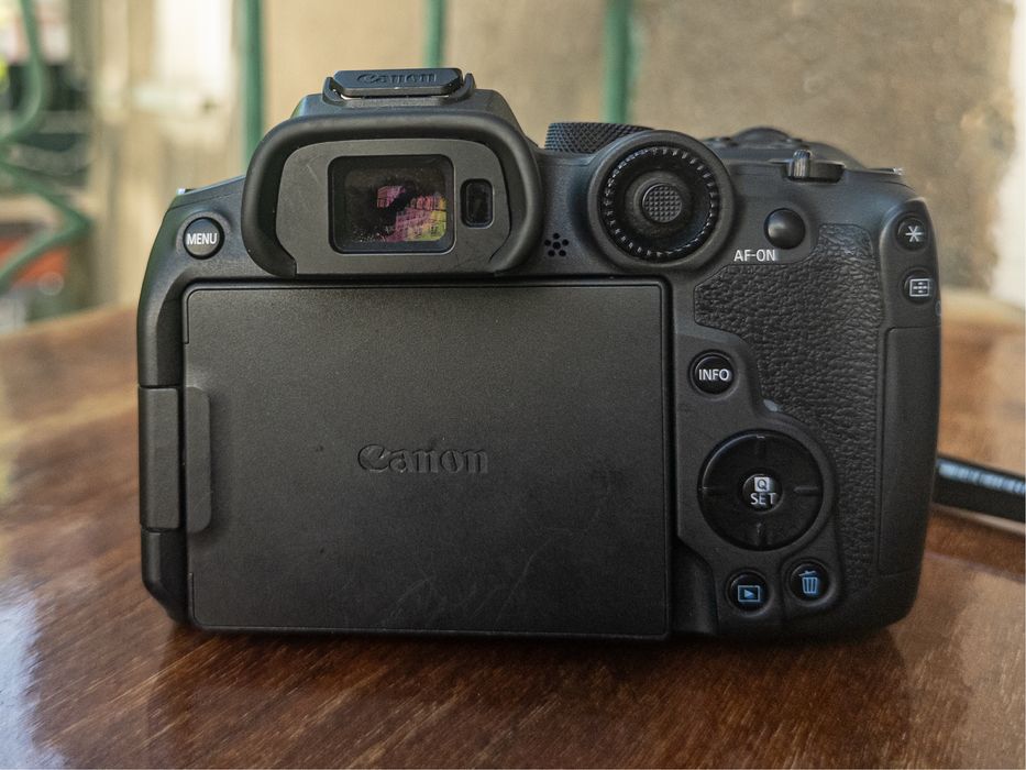 Canon EOS R7 + RF-S 18-150mm F/3.5-6.3
