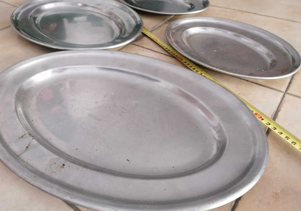 Travessas inox, lote de 4 un, por 10€