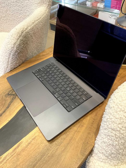 Ноутбук Apple MacBook Pro 16” M3 Max 36GB/1TB Space Black (MRW33)