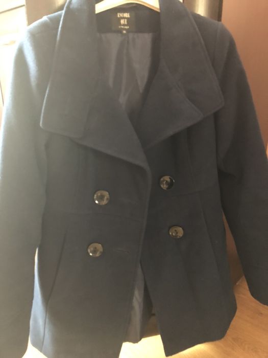 Śliczny płaszcz granatowy