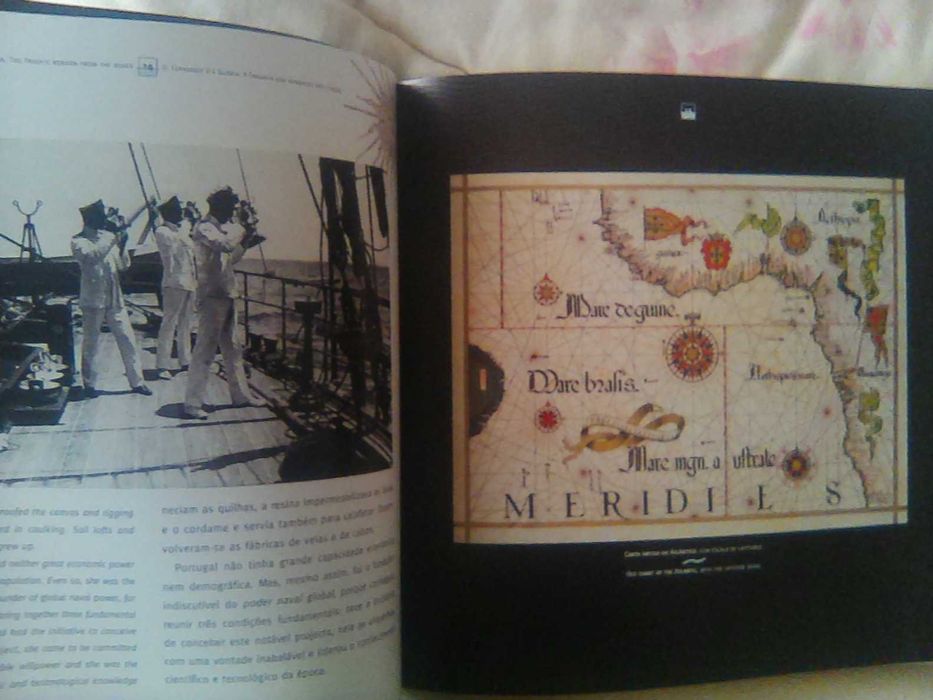 Livro dos CTT " D. Fernando II e Glória "