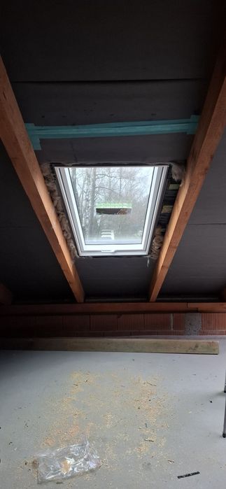 Montaż wymiana okien dachowych