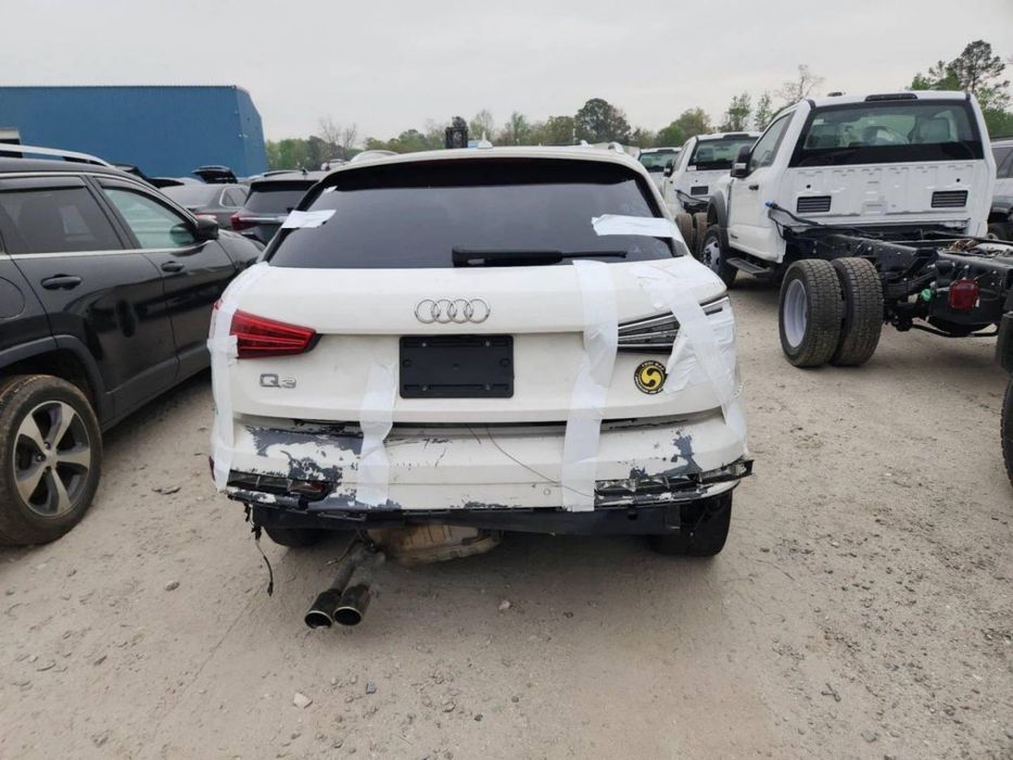 Аудi Q3 2017 рік чистий