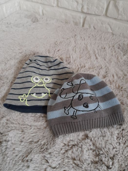 Śliczne Czapeczki na Wiosnę 48/50 SMYK