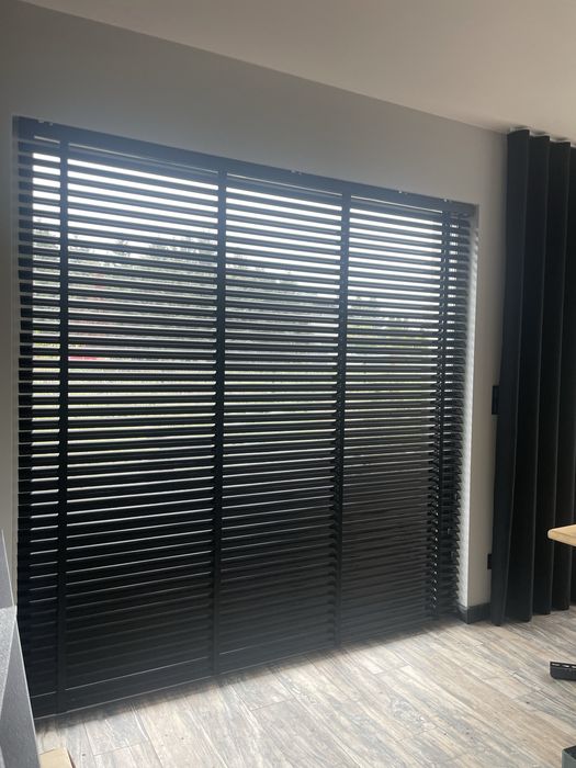 Żaluzje aluminiowe czarne lamela 50mm