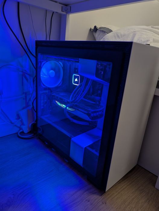 Komputer Gamingowy RTX 4070 ti / i5-13600KF / 32GB RAM /  + Akcesoria