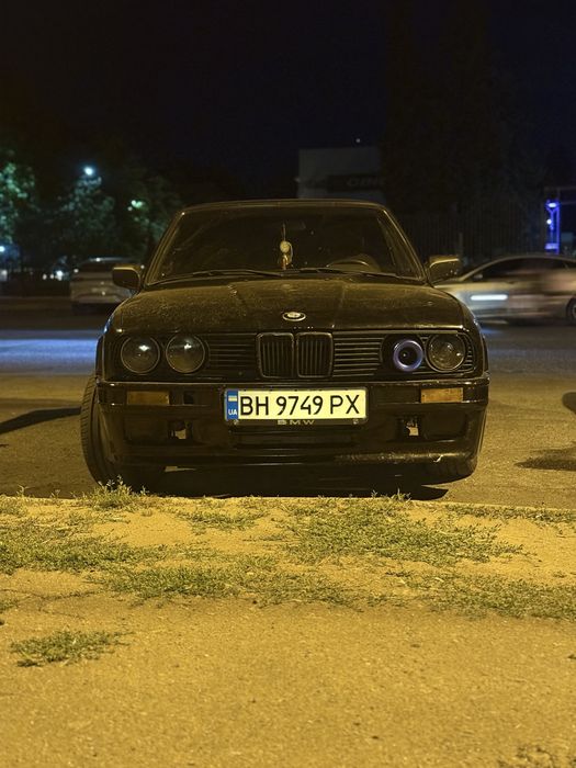 Bmw E30 1987 год