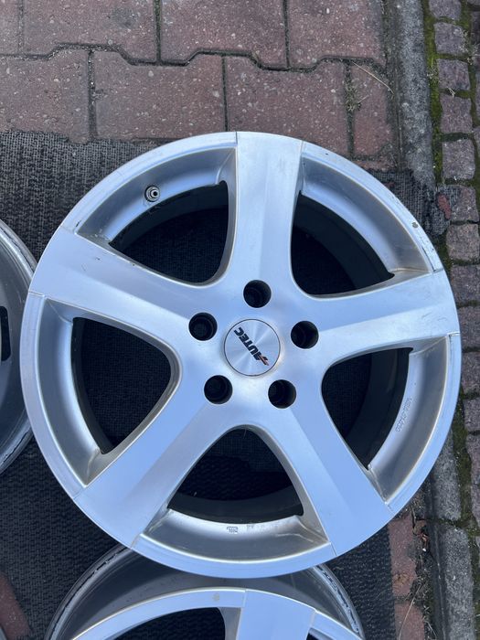 Koła zimowe 215/60 R17 Hyundai ix35 Tucson +TPMS+ NOWE opony 2024