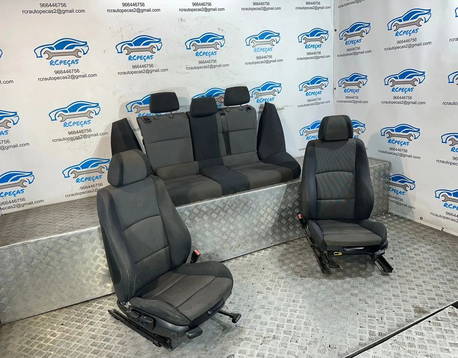 Conjunto Bancos Tecido Originais Pack M BMW Serie 1 E87 5 Portas 2004