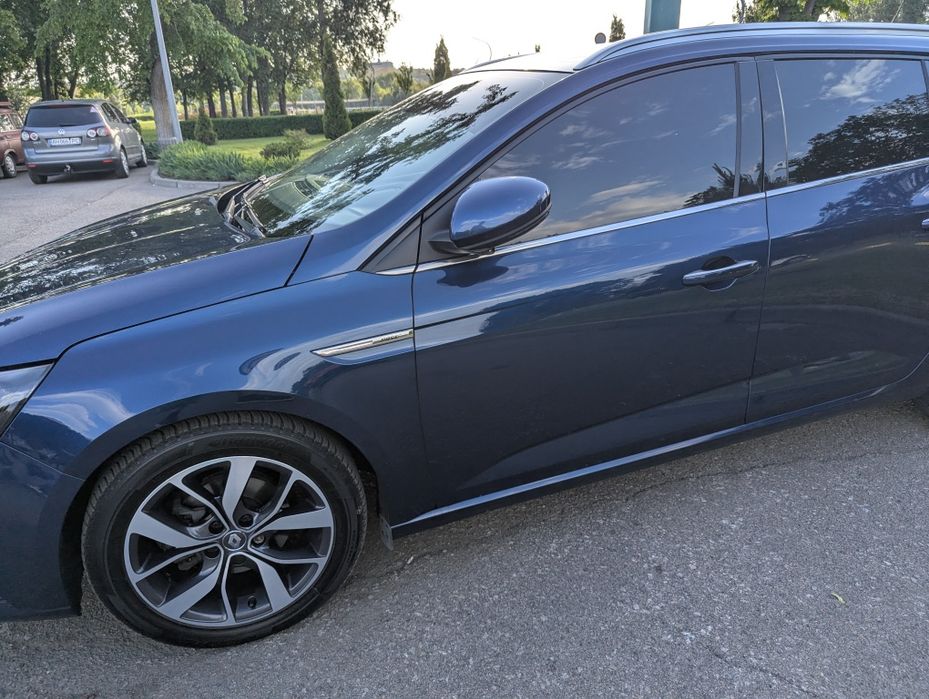 Renault Megane 2016 VIN VF1RFB00956600150 фото оголошення 2 з 8