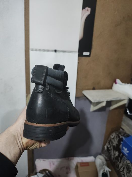 Buty skórzane Clarks na membranie Gore-Tex. Rozmiar 44.5
