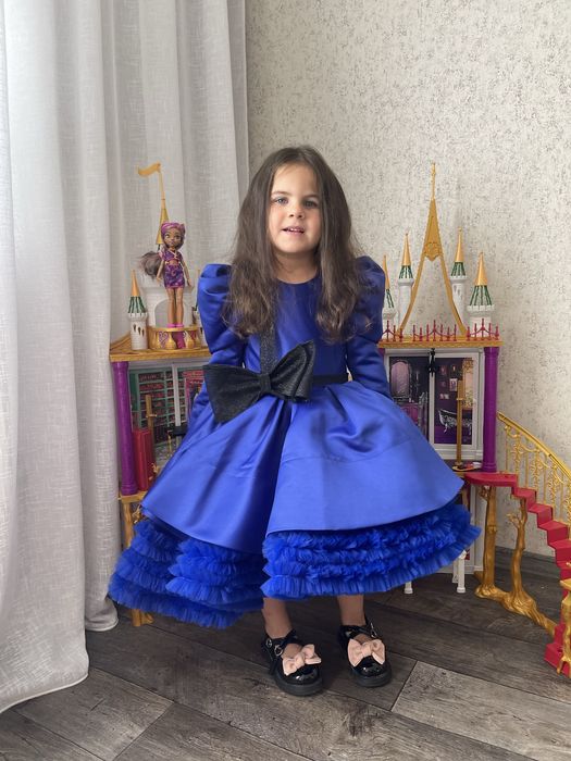 Дитяча сукня на дівчинку 4-5 років