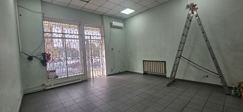 Фасадное помещение 30м Таирова