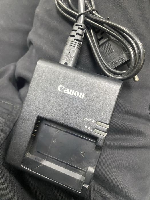 Зарядка зарядний зарядное зарядне до фотоапарата Canon LC-E10E Кенон