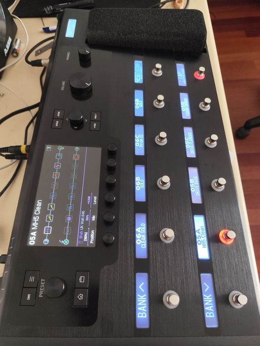 Line6 Helix + Pedal Mission + Mega pack de Presets