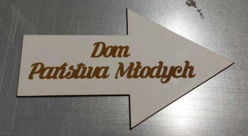 Drogowskaz strzałka Dom Państwa Młodych prawo lewo biały wesele 30cm