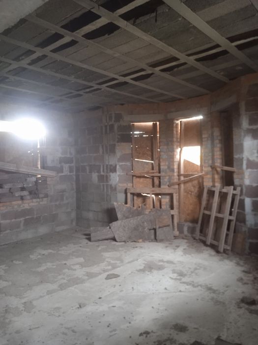 Личанка. Продаж будинок 228м.кв,  на двухфасадній ділянці 25соток