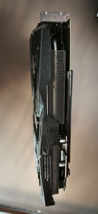 Placa gráfica ASUS RX580  8gb Strix triple fan